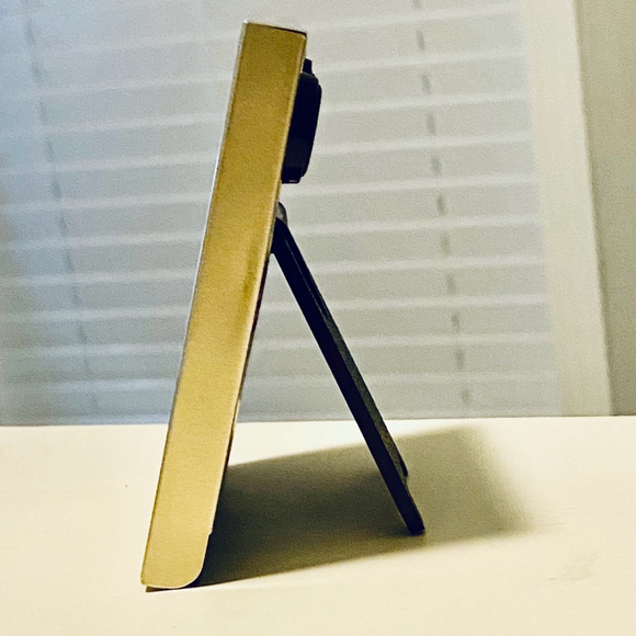 Two Small Vintage Picture Frames - Picture 6 of 9